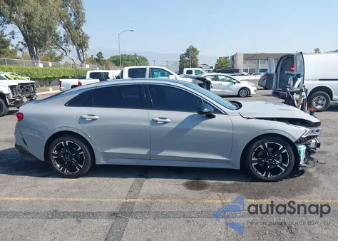 2022 Kia K5 Gt-Line z USA, uszkodzony, nr VIN 5XXG64J29NG110099